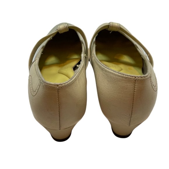 Charm Step Shoes Vintage Cream Charm Step Mary Jane Heels Poshmark